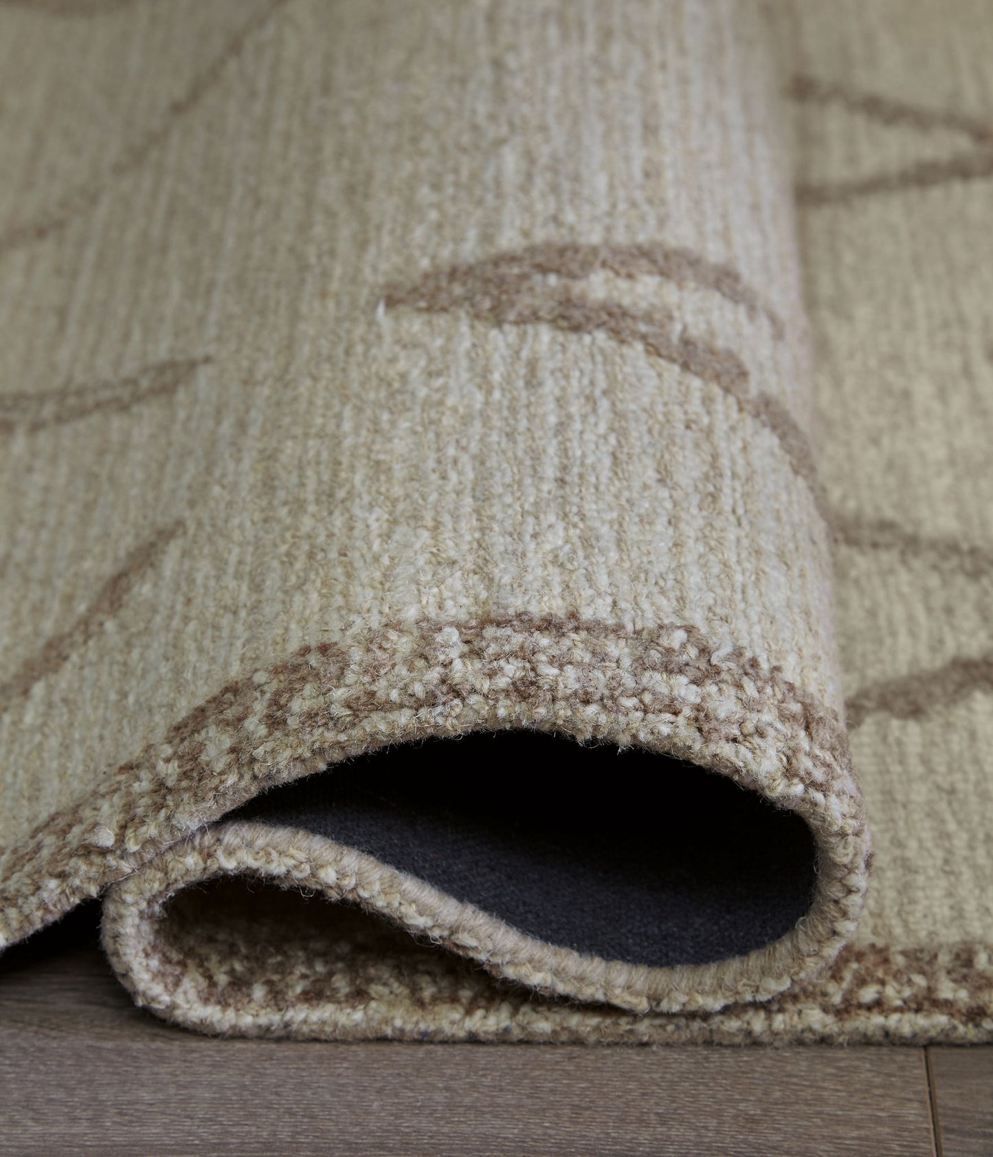Guyford - 5' x 7' Rug - Beige / Brown